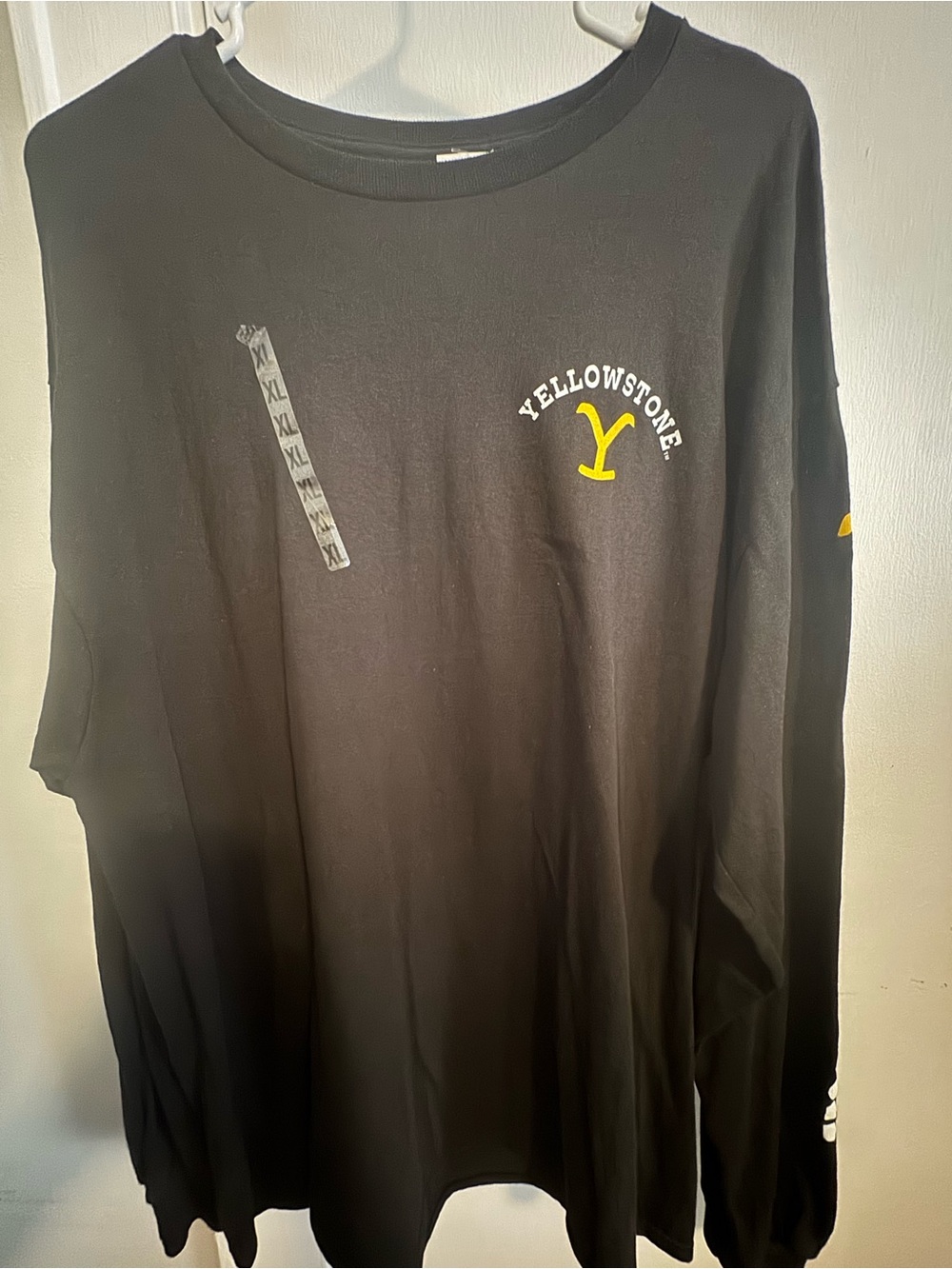 Yellowstone Black Long-Sleeve Graphic Tee